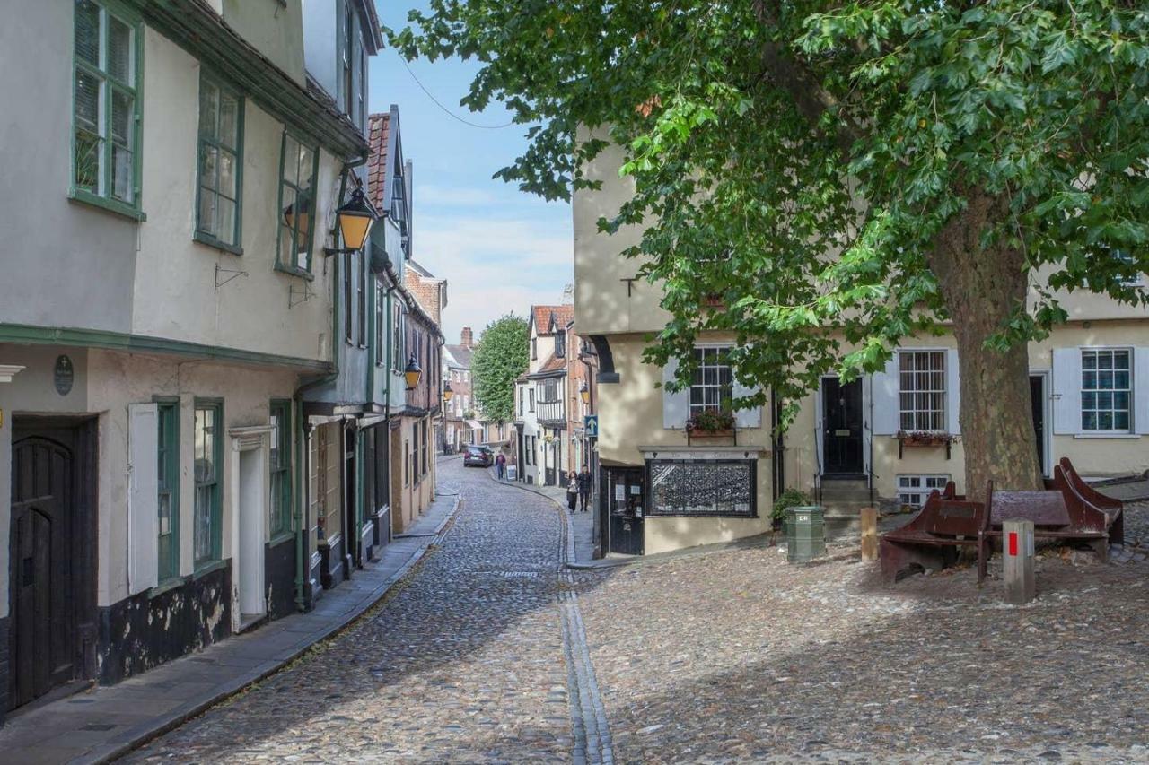 Newly Renovated Riverside Flat W/ Private Balcony Norwich Extérieur photo