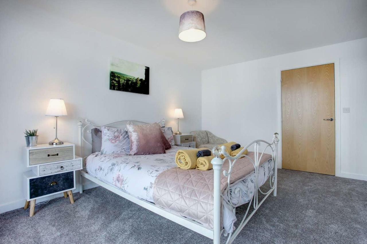 Newly Renovated Riverside Flat W/ Private Balcony Norwich Extérieur photo